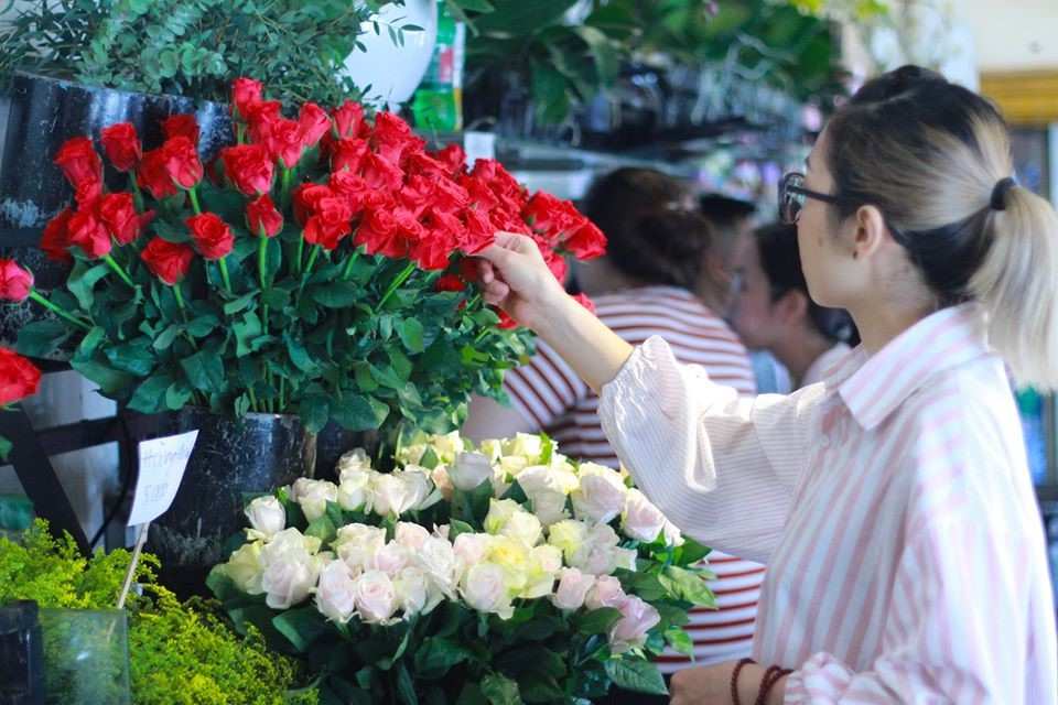 Dễ dàng tìm thấy các loại hoa yêu thích ở tiệm bán hoa tươi quận 1