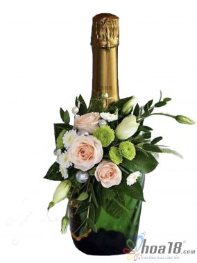 Hãy xem hình ảnh các loại hoa rượu sinh nhật tuyệt đẹp để tạo cho bữa tiệc sinh nhật của bạn trở nên đặc biệt và ấn tượng hơn. Đây chắc chắn sẽ là lựa chọn hoàn hảo để tặng cho người thân, bạn bè của bạn trong dịp sinh nhật.