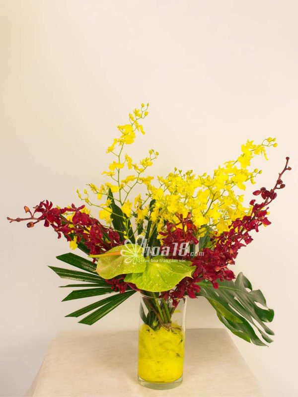 Bạn biết gì về các loại hoa tươi để bàn nơi văn phòng công sở - Hoa18.com