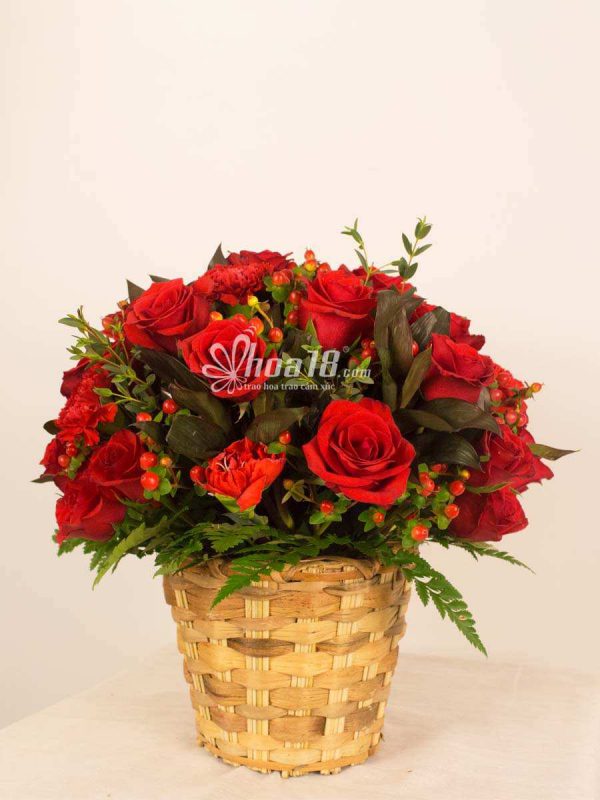 Quà tặng 8/3 cho bạn gái hoa hồng tươi đẹp và ý nghĩa - Hoa18.com